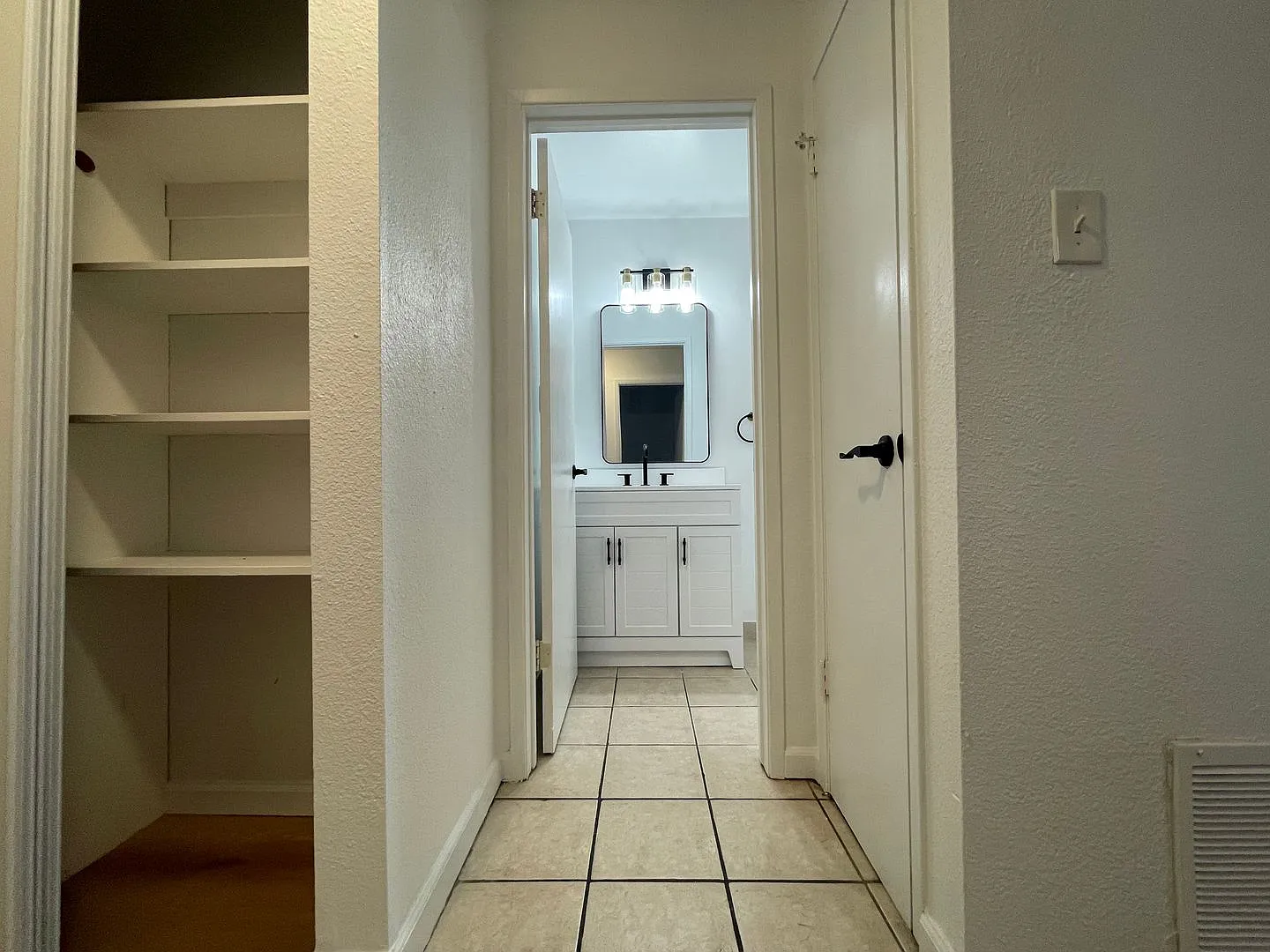 4-Bedroom Home in San Jose's Evergreen Neighborhood — Photo 4