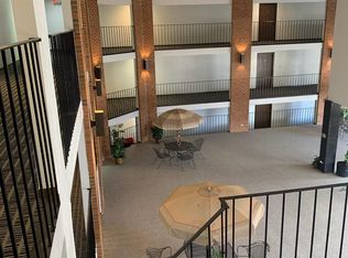 4041 Renn Hart Hills Rd #17, Loves Park, IL 61111