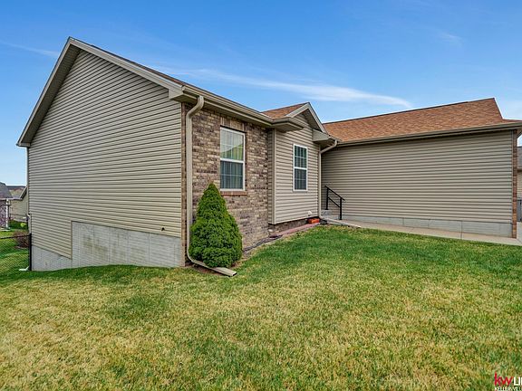 3rd image of 9516 Mortensen Ct