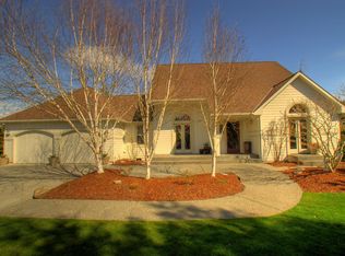 910 Marshall Rd, Camano Island, WA 98282