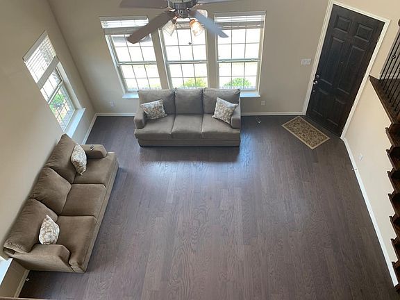 3rd image of 902 Grace Ln #902