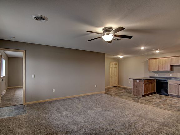 4th image of 1393 Coventry Ln #1-4/1397-4