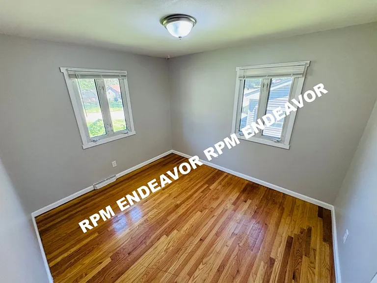 10052 Lilac Ave — Photo 12