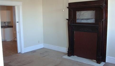 3rd image of 3202A Henrietta St