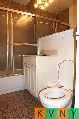 Rented by KVNY Soho | media 38