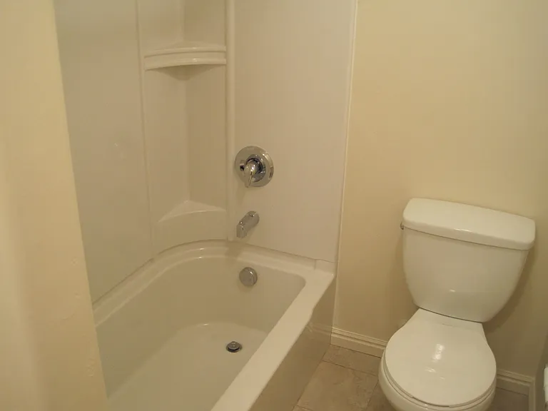 268 W Pioneer Cir — Photo 5