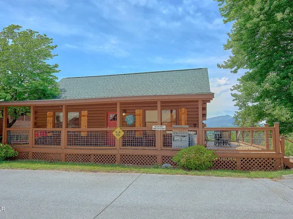 260 Moose Ridge Way, Pigeon Forge, TN 37863