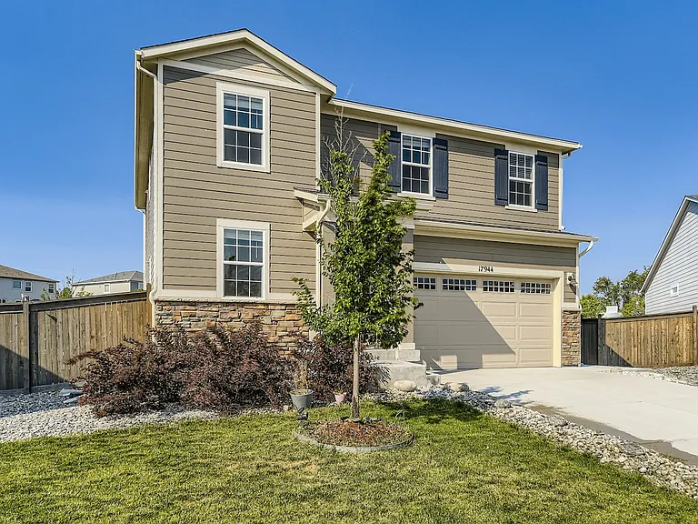 17944 Tree Sparrow Ave — Photo 3