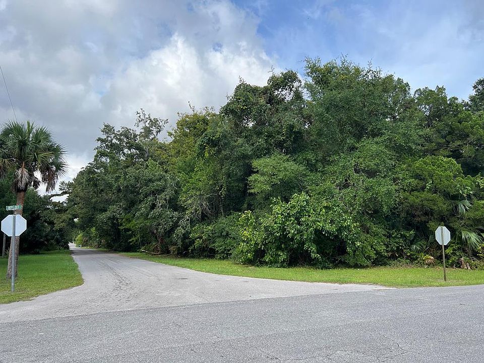 139 8th St, Apalachicola, FL 32320 | MLS #314822 | Zillow