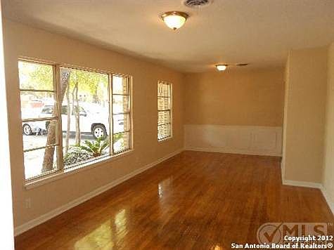 5th image of 363 Langton Dr