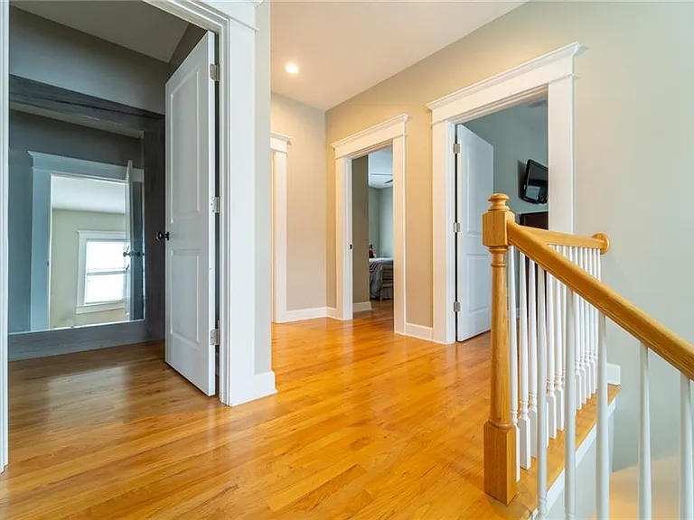 781 Greenwood Ave NE — Photo 26
