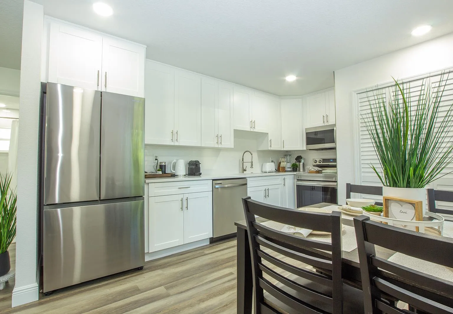 2 bed, 830 sqft, $1,850 — Photo 4