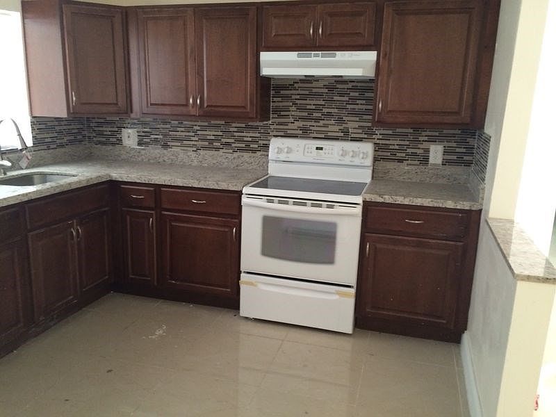 1st image of 2030 NW 1st Ave