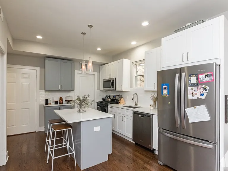3570 W Dickens Ave #2 — Photo 4