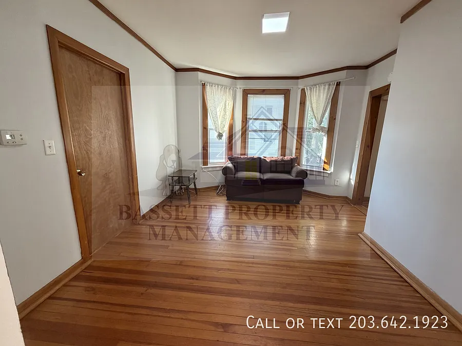 Best 4-Bedroom Value in West Haven — Photo 3