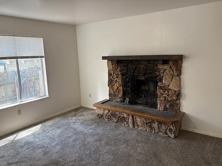 3572 Shirley Ave — Photo 3