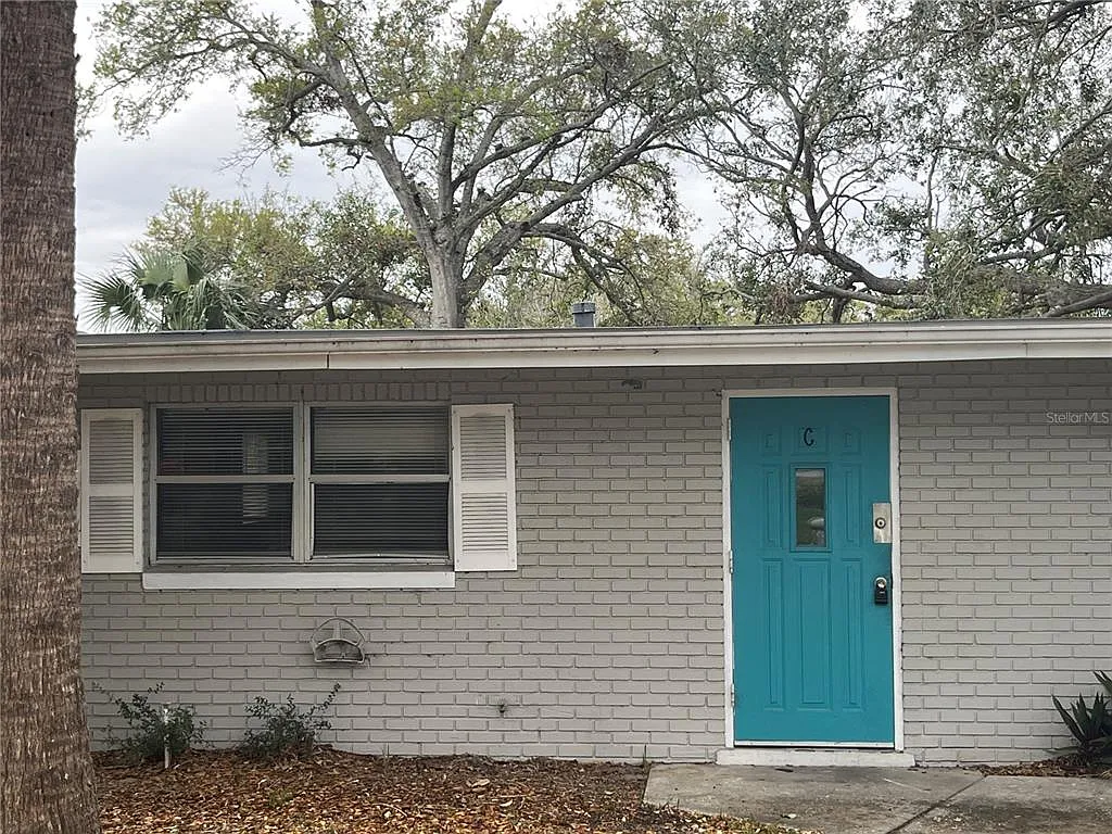 2 bed, 1.0 bath, 644 sqft, $945 — Photo 1
