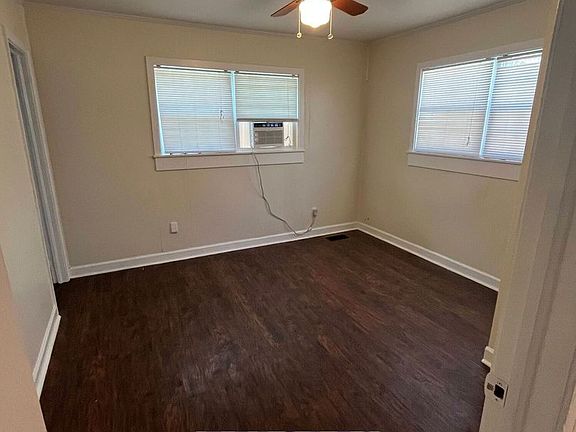 4th image of 615 E Brookwood Dr