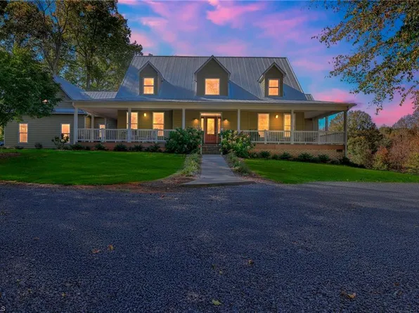 153 Finn Hollow Ln, Advance, NC 27006