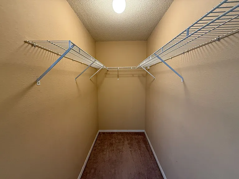 1519 Sandcliff Dr — Photo 11