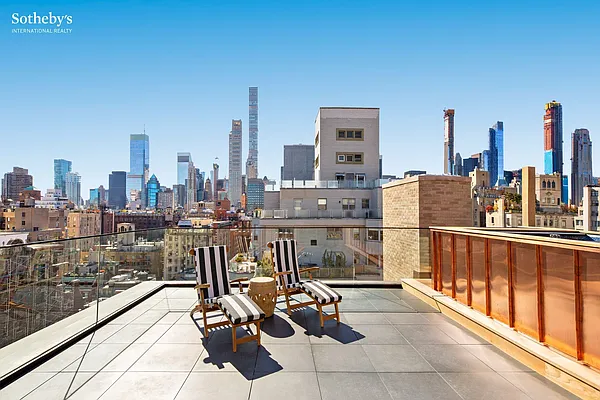 Sold by Sotheby's International Realty | media 9