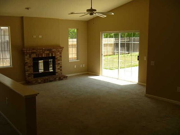 3rd image of 6420 Laguna Park Dr