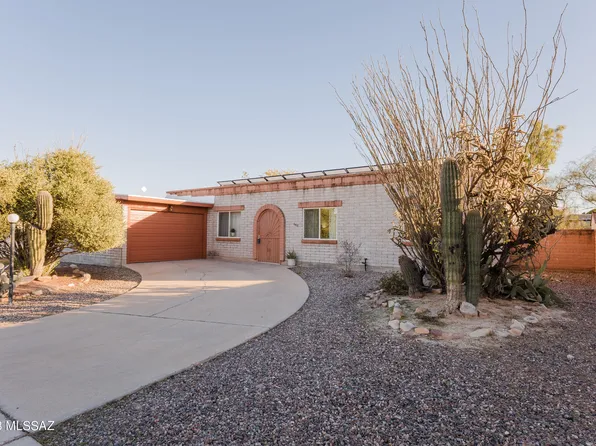 2401 W Ironwood Ridge Dr, Tucson, AZ 85745