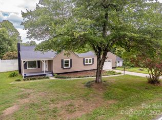 505 Yadkin College Rd, Lexington, NC 27295