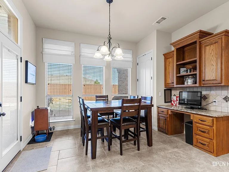 3407 Oxford Ln — Photo 19