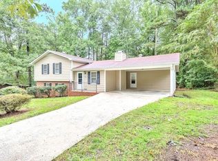 190 Pine Hill Dr, Carrollton, GA 30116