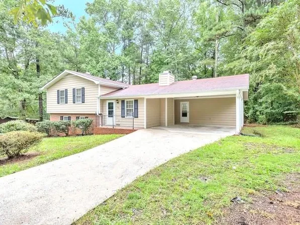 190 Pine Hill Dr, Carrollton, GA 30116