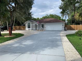 5561 W Magnolia Ave, Port Orange, FL 32127