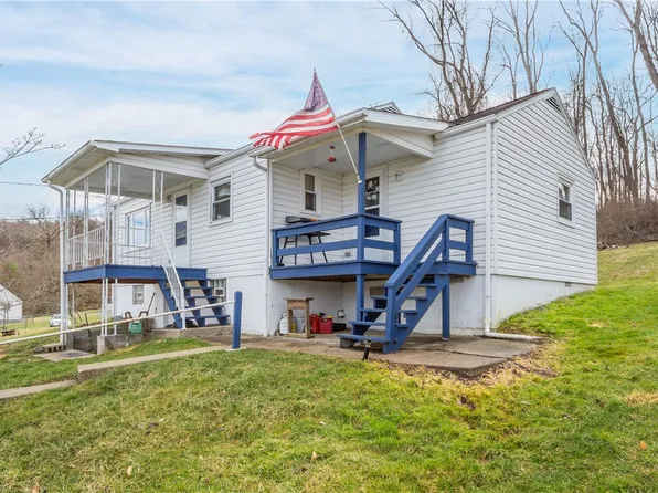 32 Maple St, Ellsworth, PA 15331