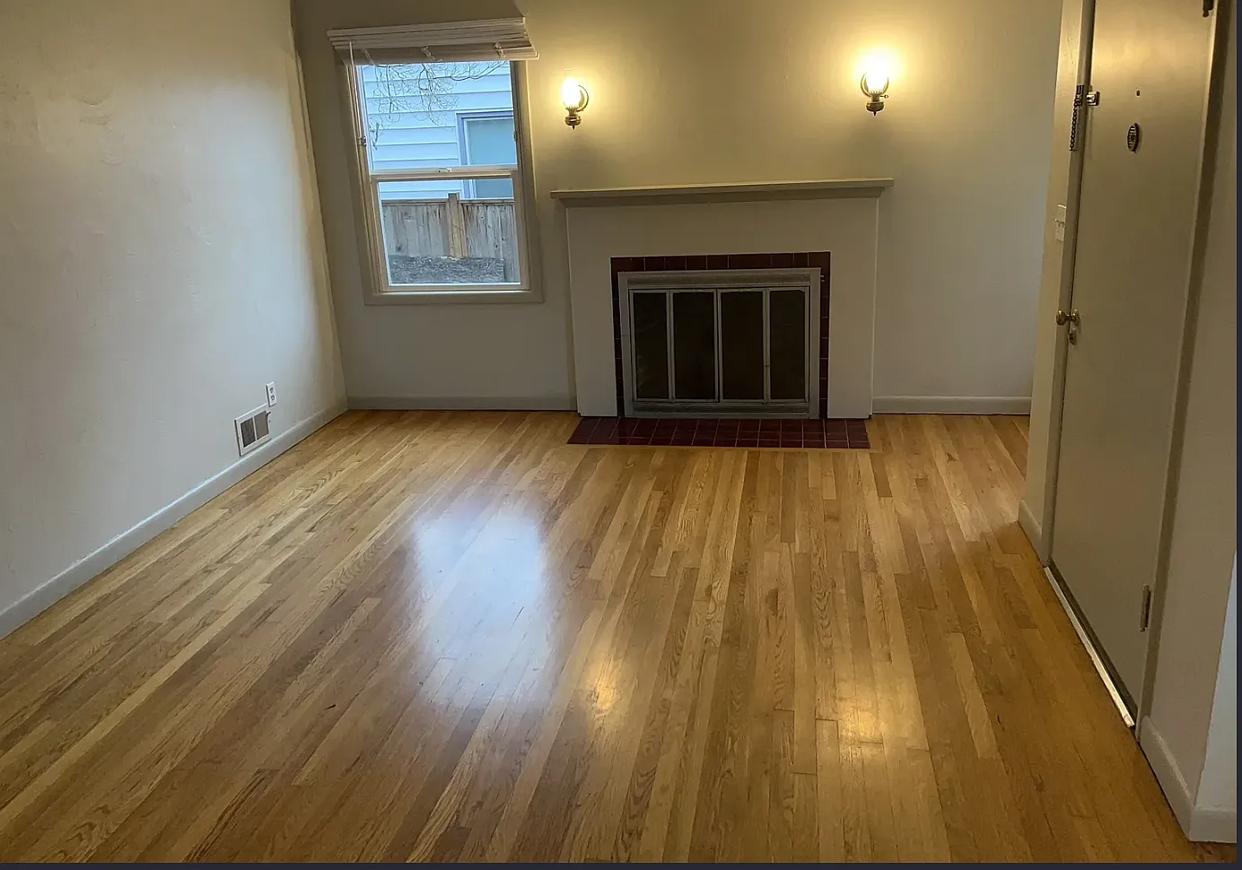2 bed, 975 sqft, $2,500 — Photo 4