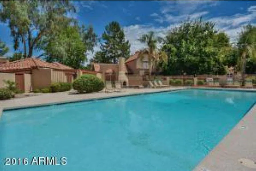 4901 E Kelton Ln — Photo 2