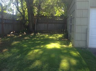 8924 SE Alder St APT A, Portland, OR 97216