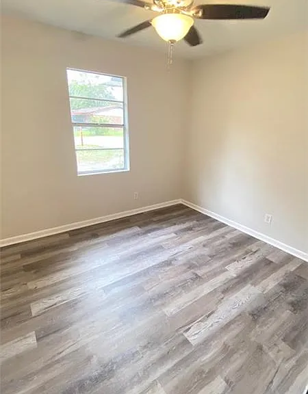 635 Maxwell St — Photo 9