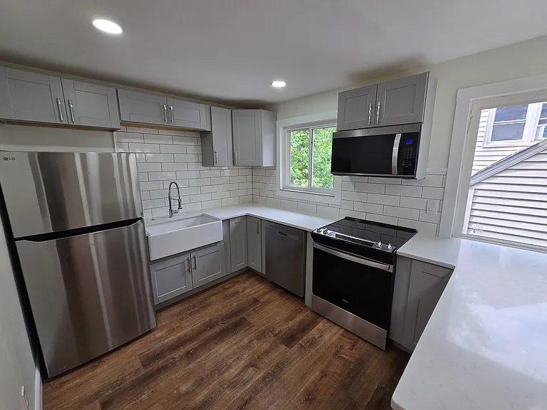 6305 Englewood Ave #1 — Photo 25