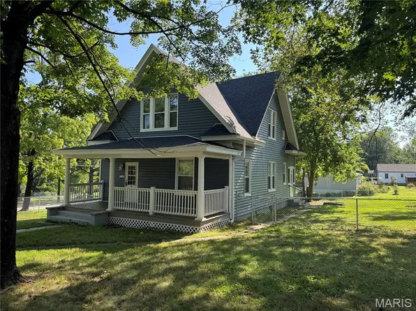104 S Main St, Gerald, MO 63037