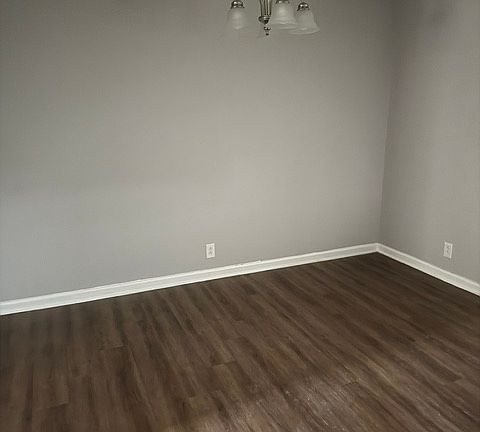 4th image of 110A Lakeside Dr #110