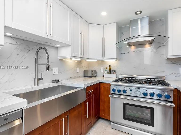 3140 S Ocean Dr #606 — Photo 8
