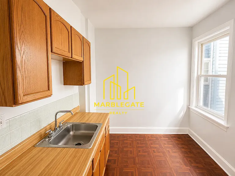 361 Sanford Ave #B44 — Photo 3