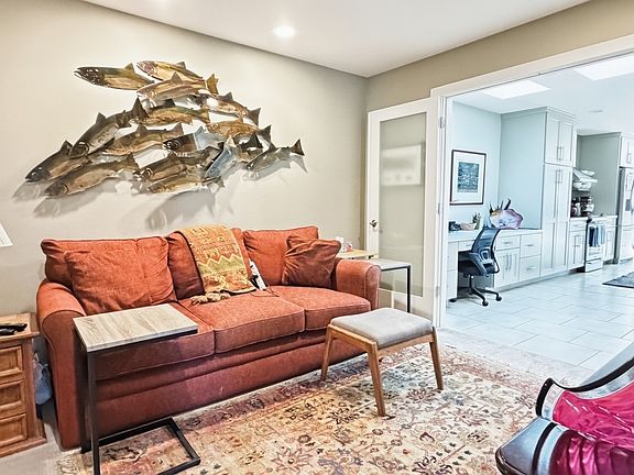 5th image of 48983 Canyon Crest Ln #1