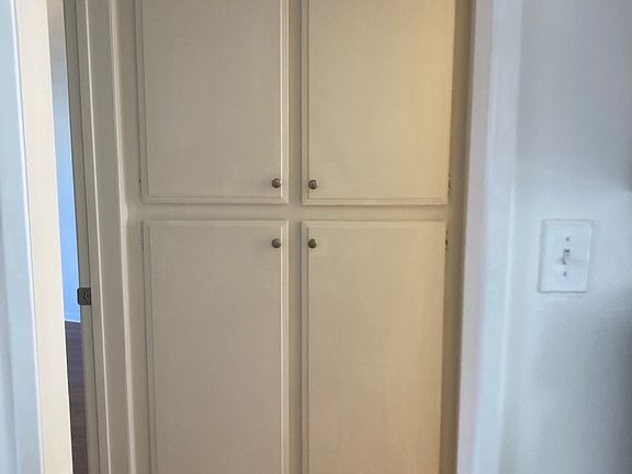 5th image of 3935 Vineland Ave APT 2