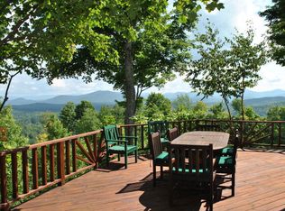 14 David Dr, Saranac Lake, NY 12983