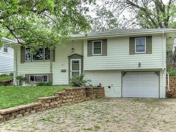 2nd image of 5137 S 121st St