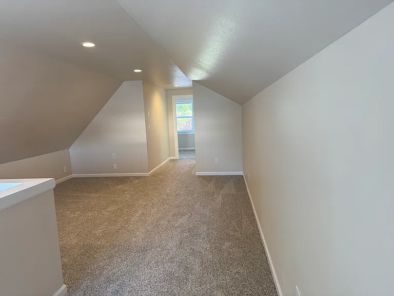 1016 114th Ave E — Photo 12