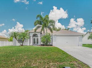 385 SW Jeanne Ave, Port Saint Lucie, FL 34953