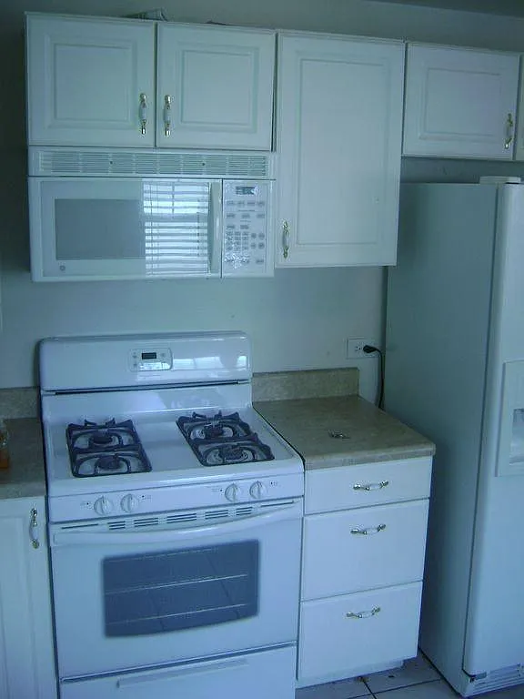 1206 Cherry Avenue — Photo 2