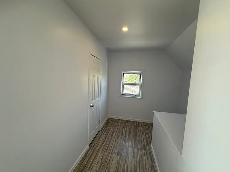 7 Hill St #2 — Photo 11
